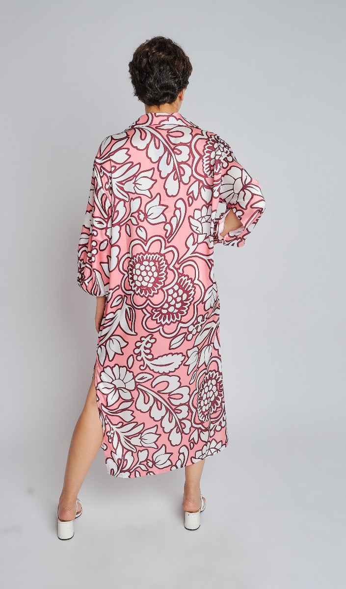 Robe rose à fleur avec fentes 